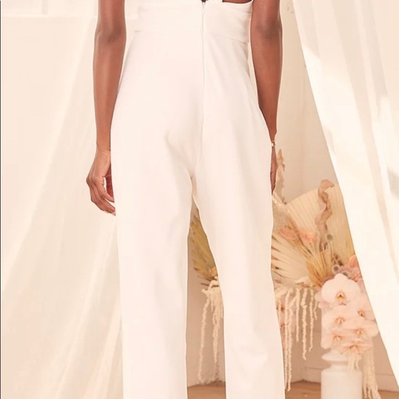 White ruffled jumpsuit - Picture 4 of 5